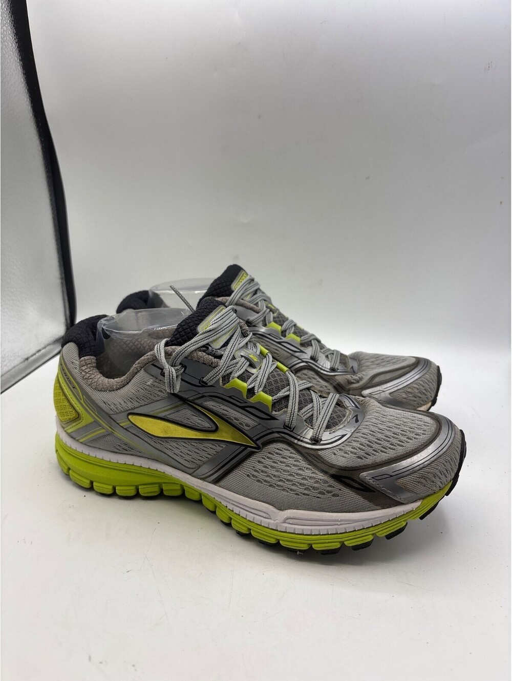 Brooks Ghost 8th Edition Men’s Size 9.5 Gray Running Shoes